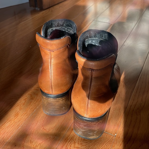 Classic Chelsea Boots from Rieker size 9 - Picture 4 of 5